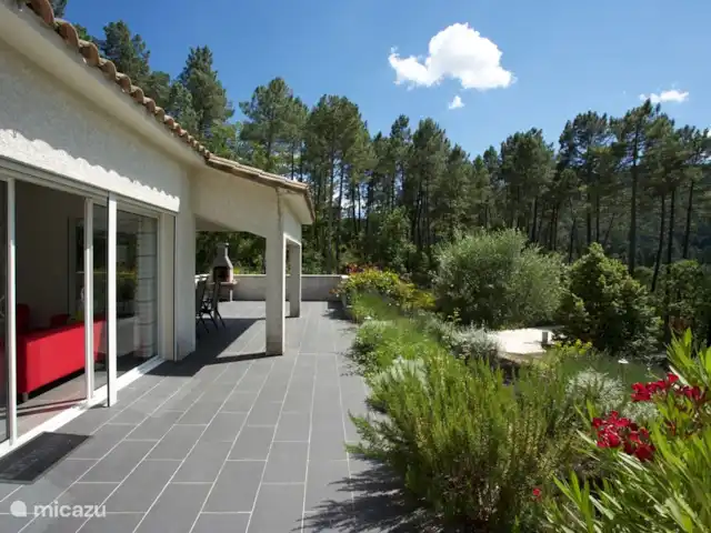 Villa Comfort en Francia, Gard, Molières-sur-Cèze - villa Terraza