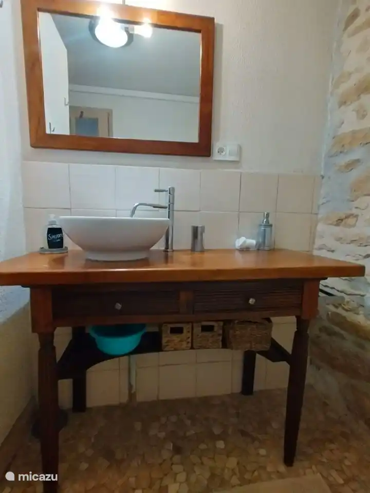 Waschbecken im Badezimmer