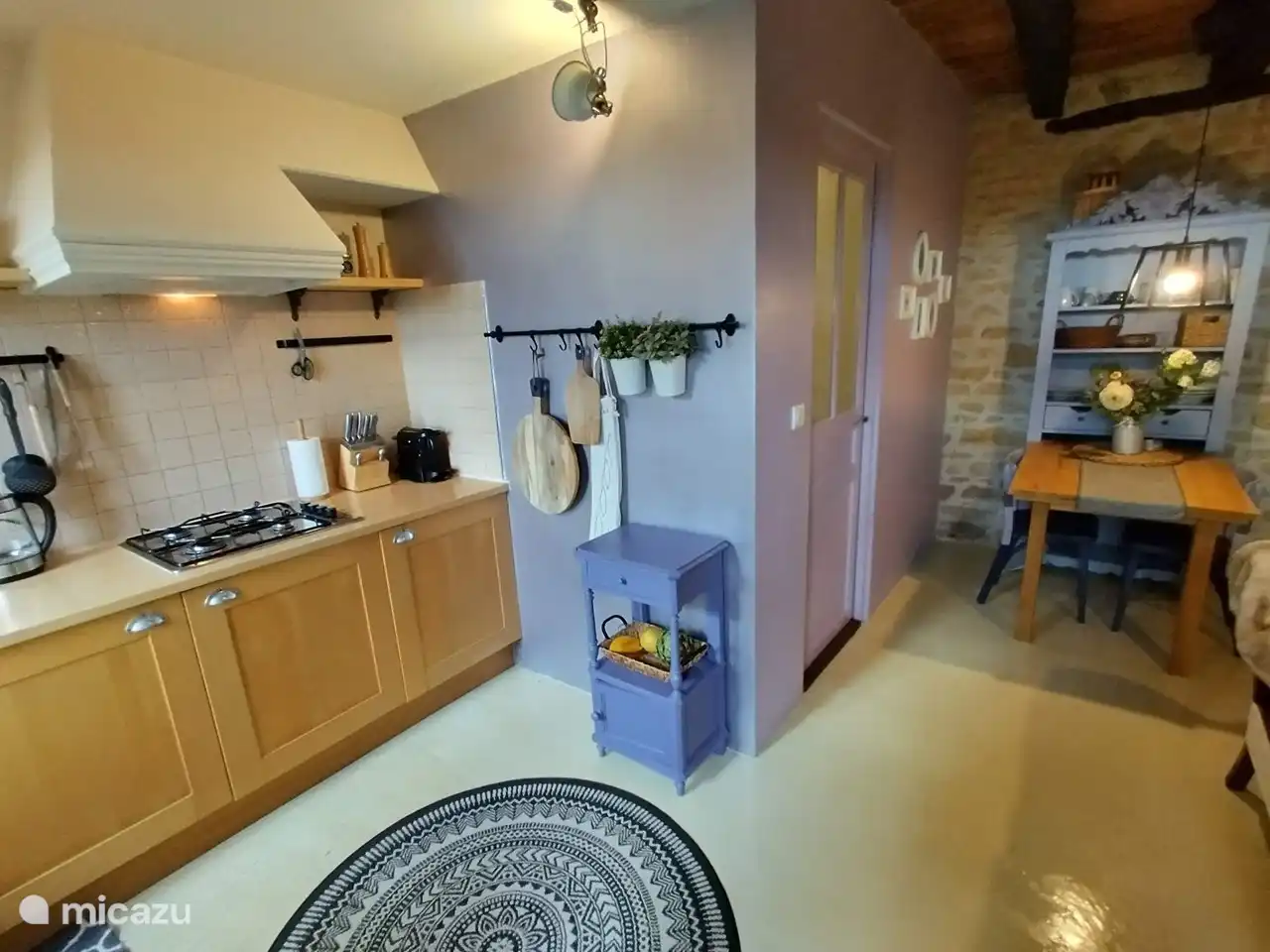 Küche und Essbereich