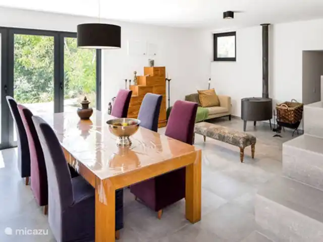 Villa Lugar do Pego huren in Portugal, Viseu, Tondela - villa De eettafel met zicht op de bergen