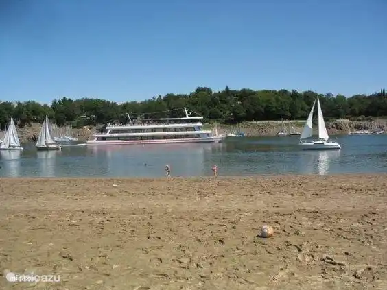 Segeln und Schwimmen am Edersee