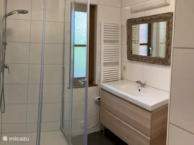 Location de Vacances Allemagne, Sauerland, Frankenau, maison de vacances - Bienvenue : maison de luxe, sauna privé Complètement frais à nouveau. Rénové en 2021.