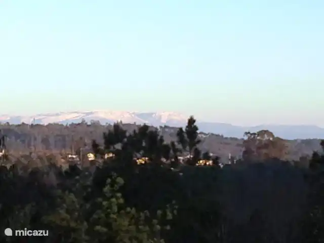 Ruime slaapkamer, badk, keuken op 1e huren in Portugal, Viseu, Tondela - appartement Uitzicht op de Serra da Estrela vanuit het vakantiehuis
