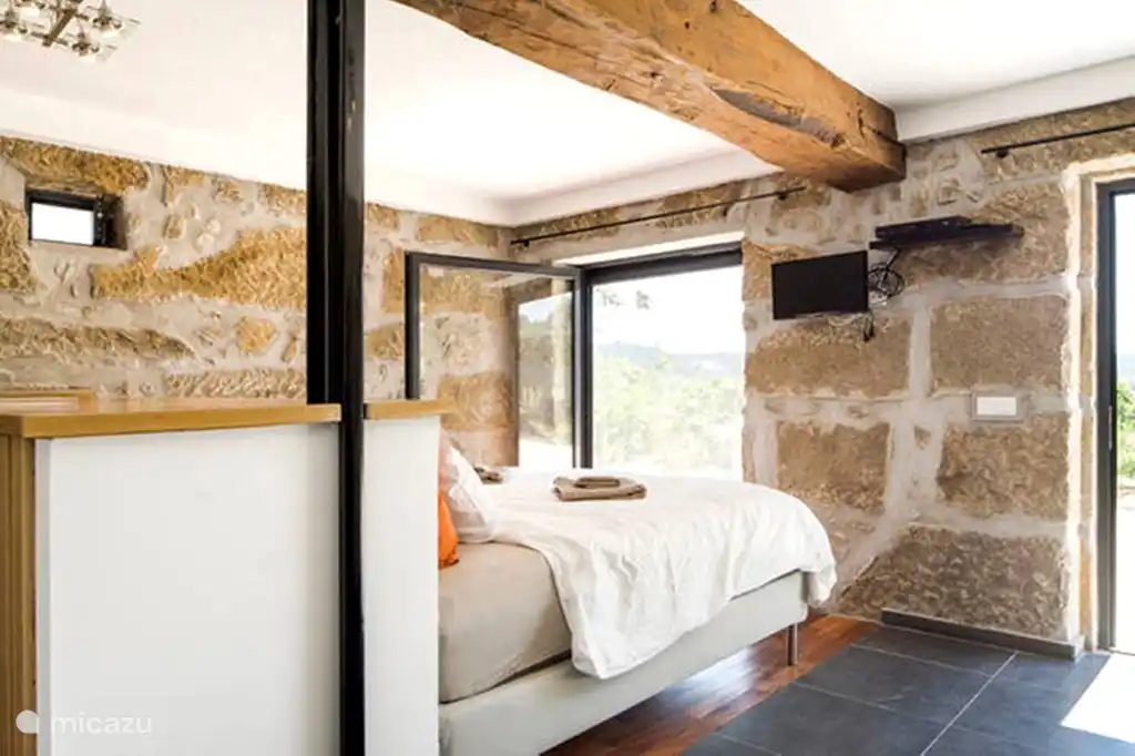 Schlafzimmer im Erdgeschoss mit Terrasse und Innenhof machen es nächste