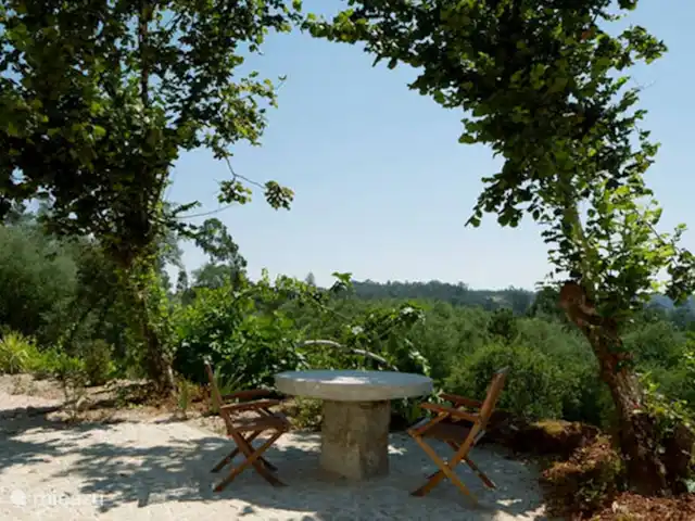 Vakantiehuis voor 7 p, bergzicht huren in Portugal, Viseu, Tondela - finca Het terras voor de slaapkamer op de begane grond