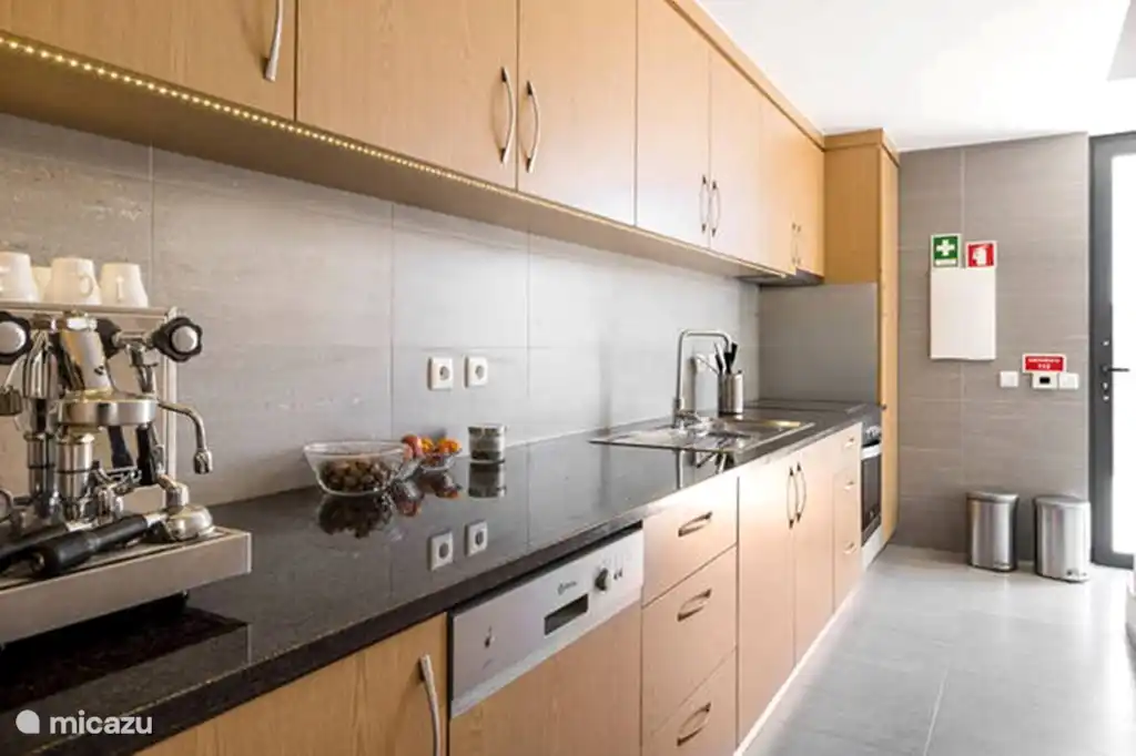 Küche Villa Lugar do Pego (die Espresso-Maschine ist nicht in der Miete enthalten, eine andere Espressomaschine ausgestattet ist)