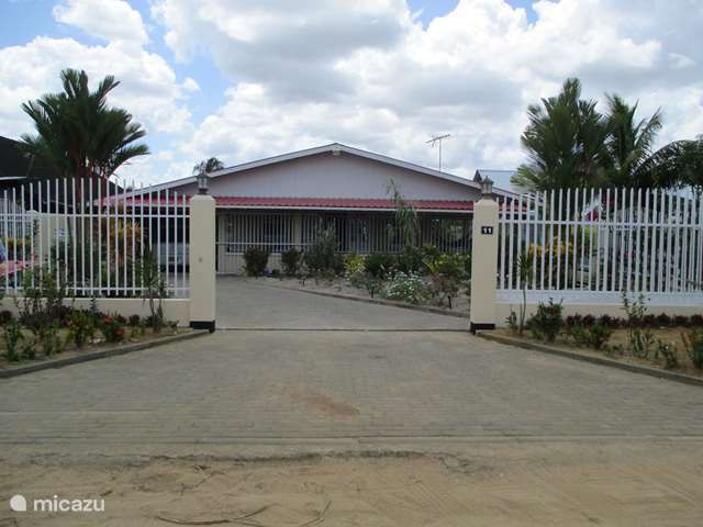 Casa vacacional Suriname, Commewijne, Leliëndaal - bungaló Saampies