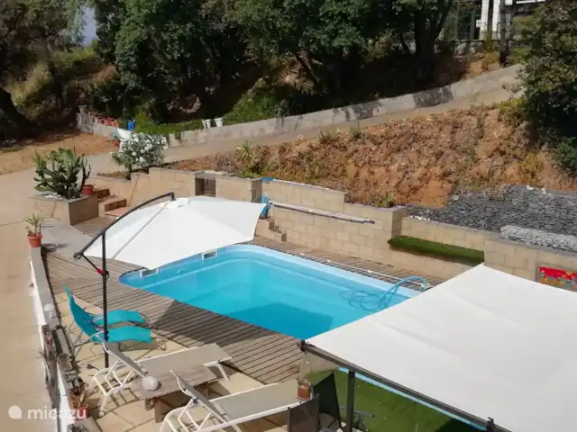 villa en España, Costa Brava, Santa Cristina d'Aro – El Carrilet, Santa Cristina d'Aro Terraza, piscina, tumbonas