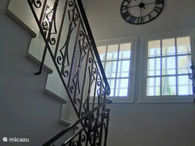 Villa Savoir Vivre vue mer | France, Côte d'Azur, Les Issambres - villa Escaliers vers le 1er étage