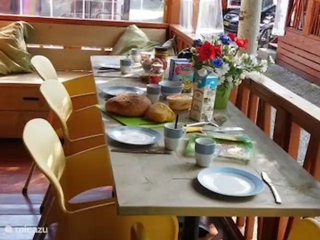 Location de Vacances Italie, Lacs italiens , Porlezza, chalet - Chalet à 50 mètres du lac de Lugano Véranda