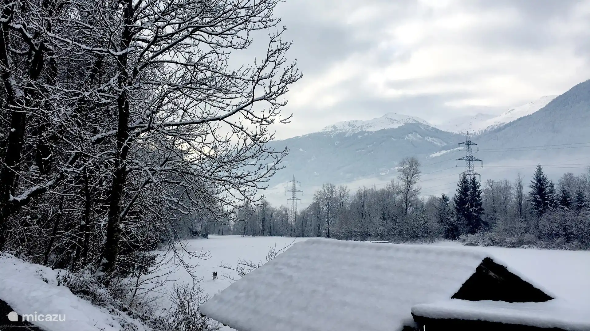 Impresionantes vistas a la montaña desde la terraza de la casa de vacaciones Spieljochblick