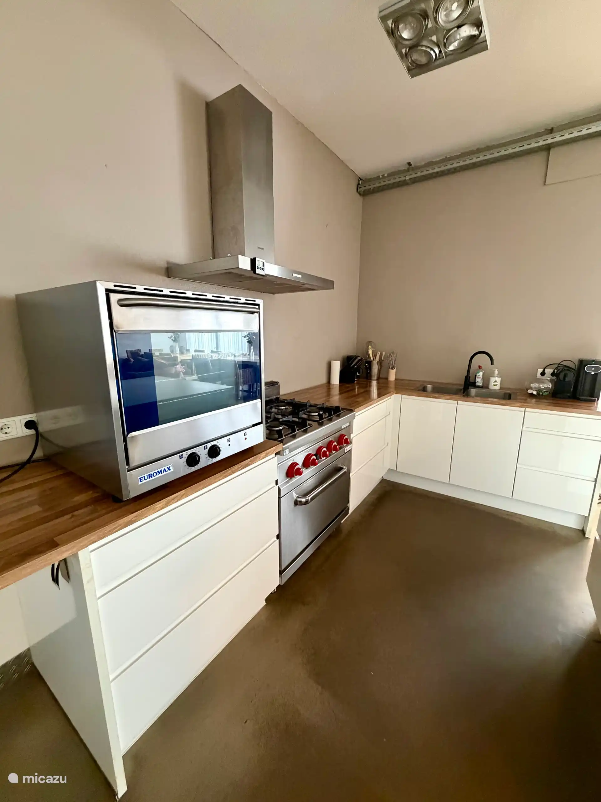 Prof. keuken met oven 