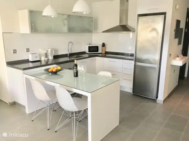 Playa de naturaleza acuática en España, Costa Blanca, La Mata - apartamento La cocina moderna con lavavajillas.