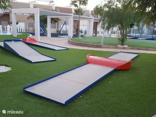 Varudi 4.17 | Espagne, Costa Blanca, Torrevieja - penthouse Mini golf dans la résidence.