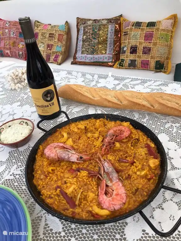 La paella peut être livrée à la Casa