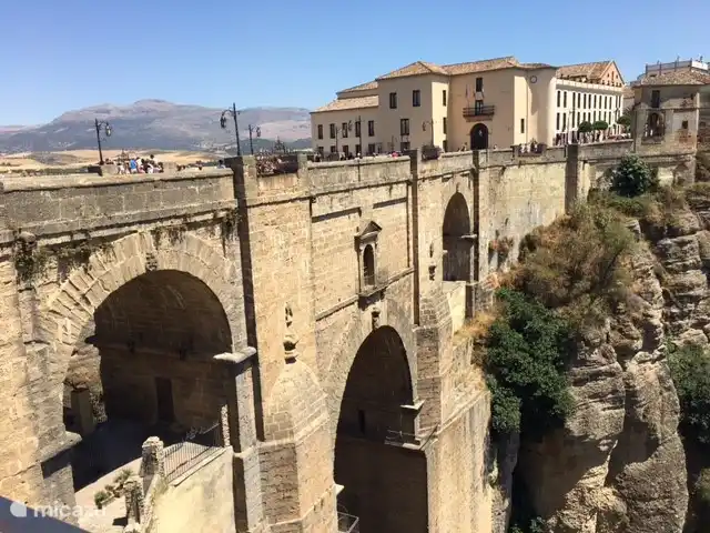 Ronda à 155 km de la maison