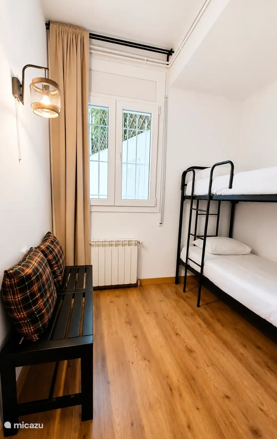Ons stapelbed,ook met eigen airco