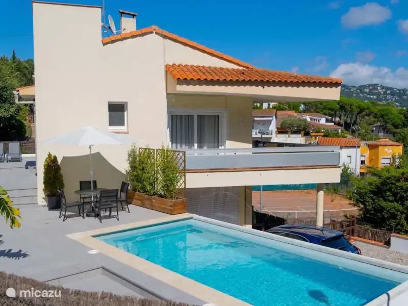 Casarulin,airco,zwembad,bikefriendly huren in Spanje, Costa Brava, Lloret de Mar - Vakantiehuis Casarulin,airco,zwembad,bikefriendly huren in Spanje, Costa Brava, Lloret de Mar - Vakantiehuis