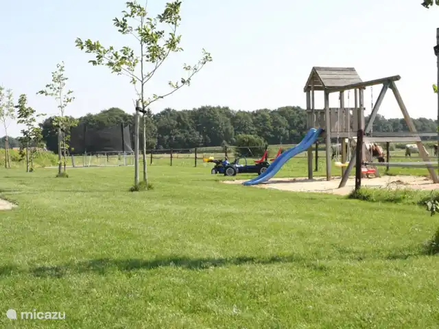 't Katreel granja apartamento en Países Bajos, Overijssel, Haaksbergen - casa vacacional Zona de juegos para los niños