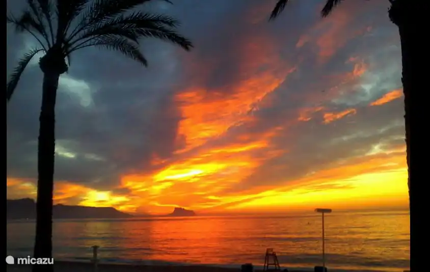 Playa del Albir bei Sonnenuntergang