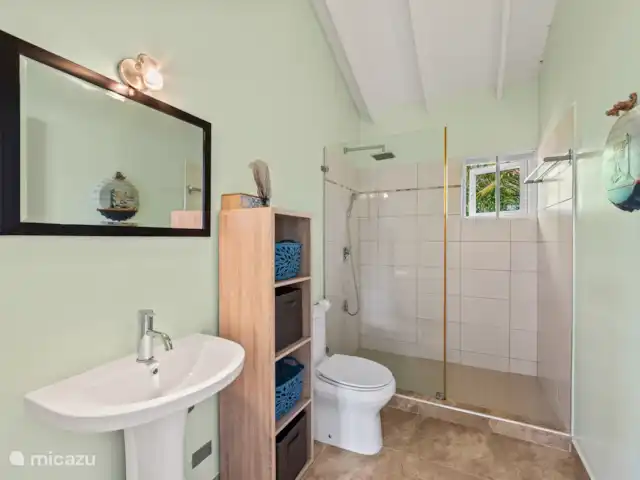 Cas Bon Bini - avec piscine | Curaçao, Banda Abou (ouest), Fontein - villa Salle de bain à l’avant.