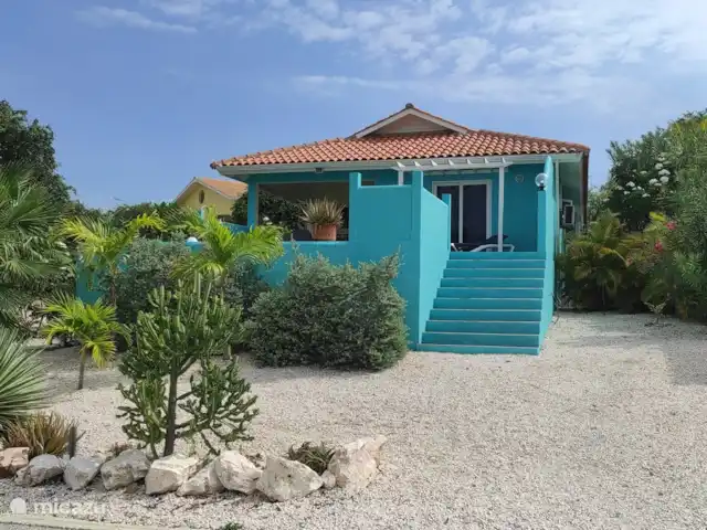 Cas Bon Bini - avec piscine | Curaçao, Banda Abou (ouest), Fontein - villa Assez d'espace pour deux voitures.