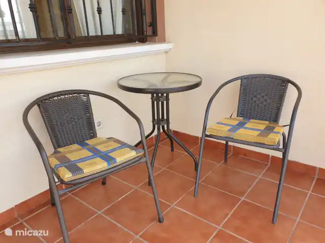 Casa Luna huren in Spanje, Costa Blanca, Torrevieja - appartement Balkon voorzijde. Zicht op het zwembad