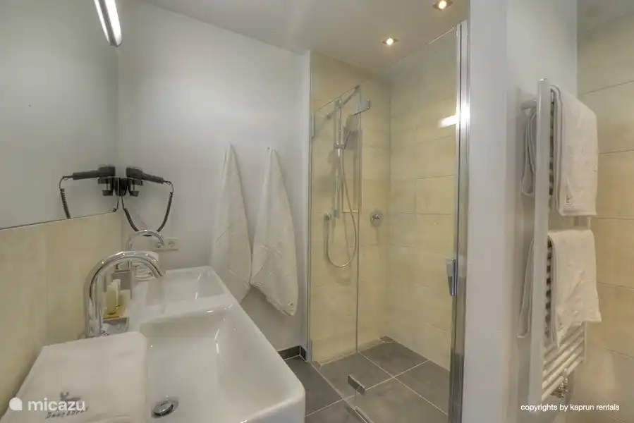 U zult altijd super fris en fruitig uit deze heerlijke badkamer komen!