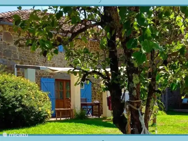 Domaine Charente - Gîte Charente | France, Charente, Mazières - gîte / cottage Gîte arrière Charente - avec belle vue sur la vallée - pour max. 3 personnes et un bébé (chambre bébé disponible)