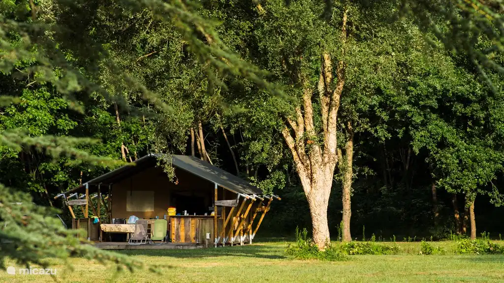 camping de lujo / yurta / tienda safari, Meylan, Lot y Garona, Francia - Glamping Confort La Mirande