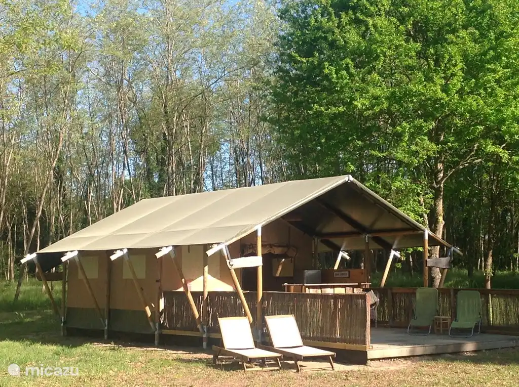 glamping Francia, camping sin niños