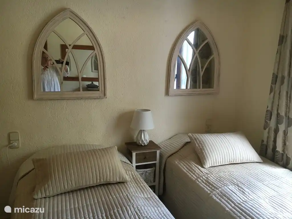 Chambre avec 2 lits simples