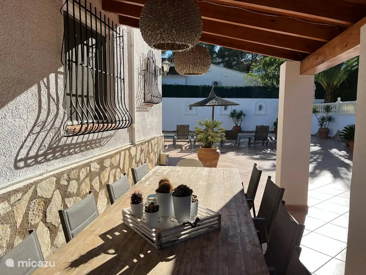 Terrasse couverte à l'extérieur