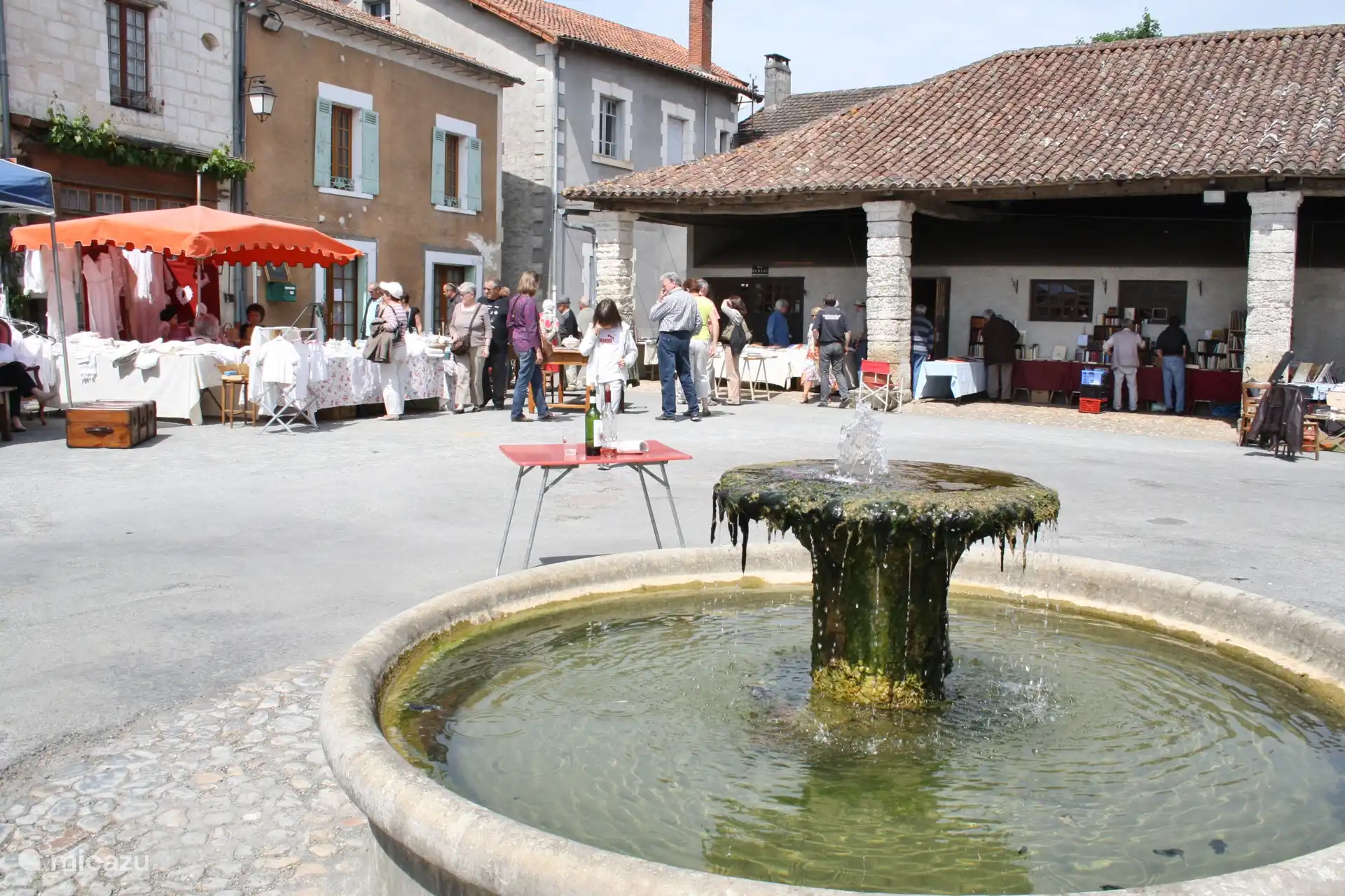 Vide grenier, flea market