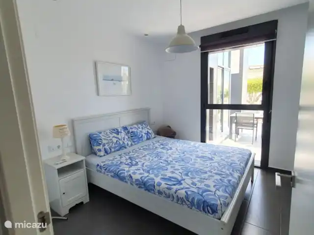 casa vacacional en España, Costa Blanca, Orihuela Costa – Golfo y Mar Dormitorio 1. Cama doble con aire acondicionado