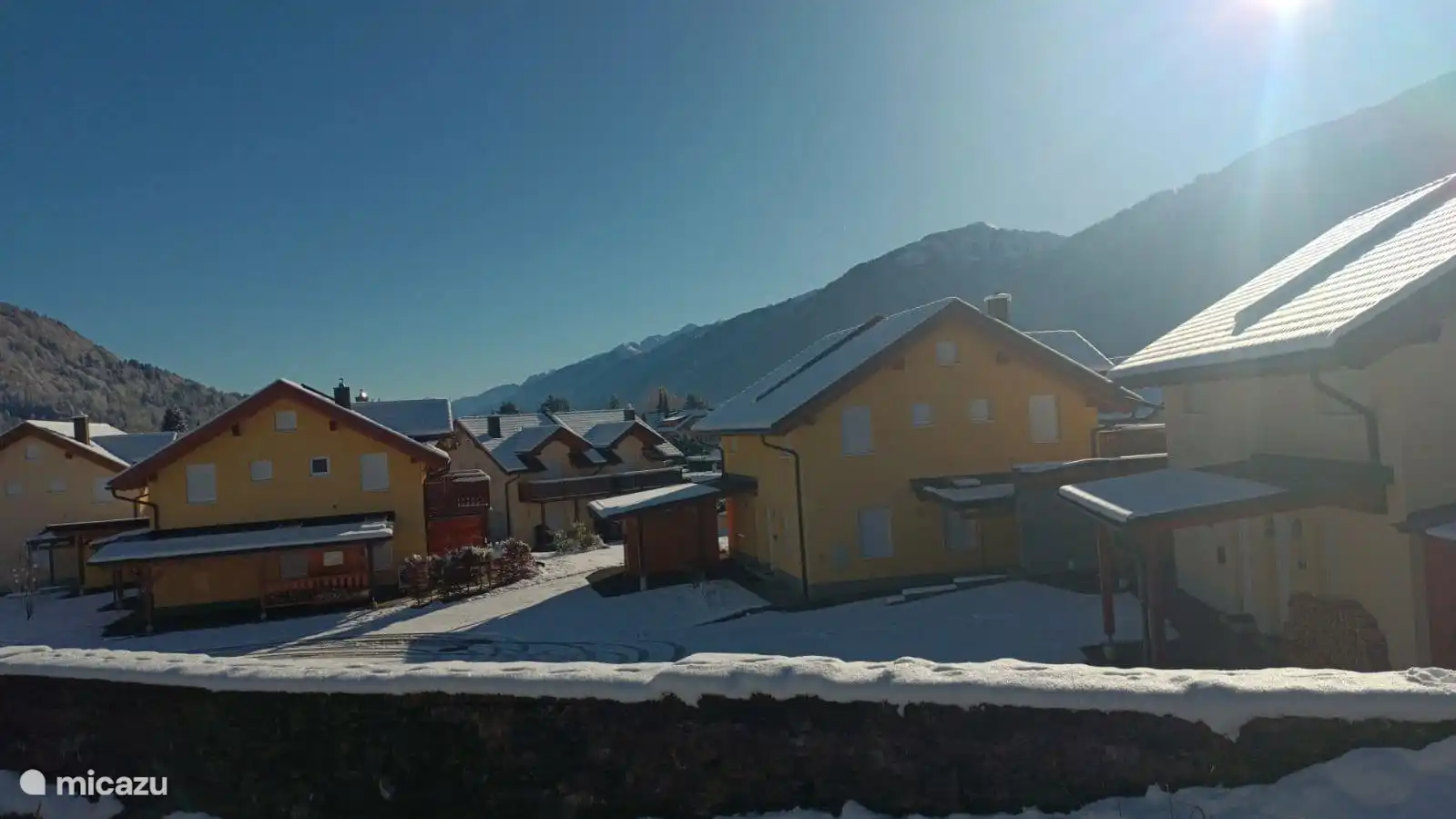 Schneebedeckte Dächer.