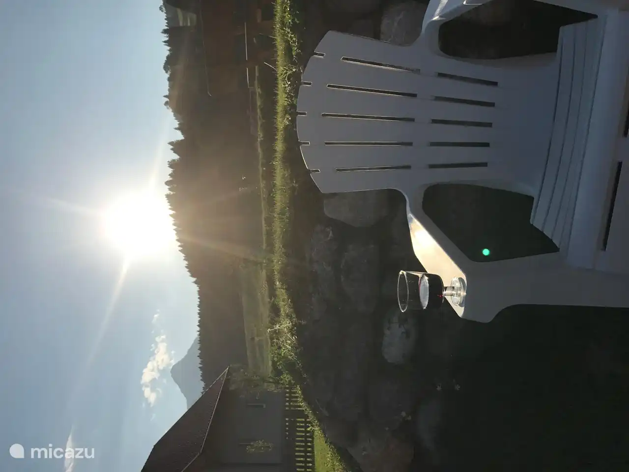 Bis zum Sonnenuntergang draußen.