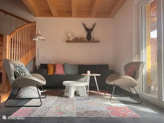 Villa Sonnata huren in Oostenrijk, Karinthië, Kötschach-Mauthen - geschakelde woning De gezellige woonkamer met meubels van goede kwaliteit.