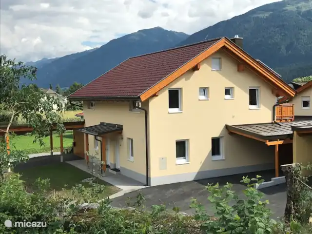 Villa Alpenrose | Autriche, Carinthie, Kötschach-Mauthen - villa villa façade droite avec carport
