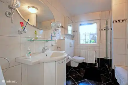 Vakantiehuis Spanje, Costa del Sol, Marbella villa Zeezicht Villa Costa del Sol Badkamer