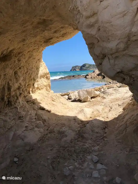 Het prachtige Cala Blanca strand