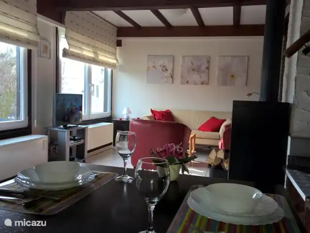 Wanderlust, une vue large! | Allemagne, Sauerland, Frankenau - maison de vacances Salle à manger confortable avec table pour 6 personnes.