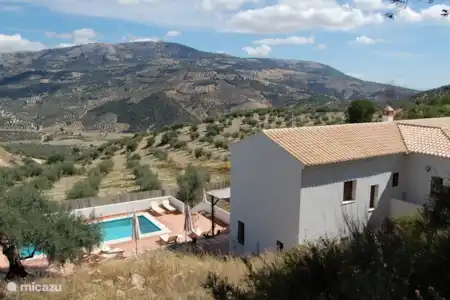 Vakantiehuis Spanje, Andalusië, Montefrio villa Las Pilas de la Dehesa prachtig zicht