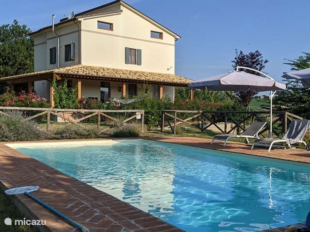 Holiday home in Italy, Marche, Monte Rinaldo - holiday house Casa La Volpaia