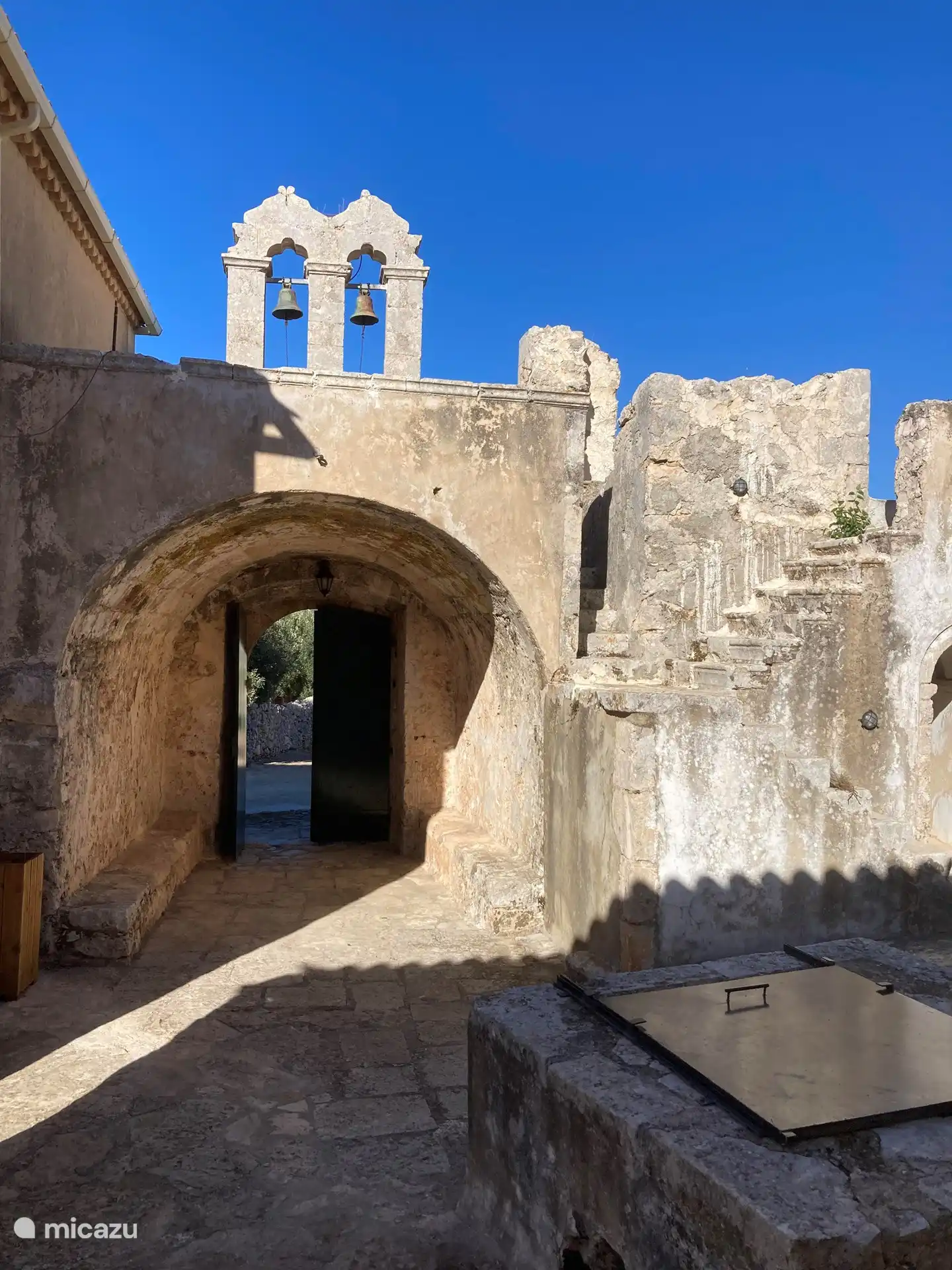 Het klooster/ monastery Spiliotissa bij ons in de buurt.