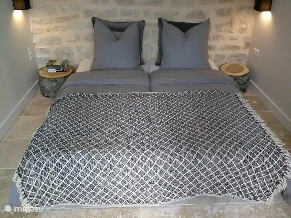 4 Schlafzimmer, 2 Bäder, 2 WC