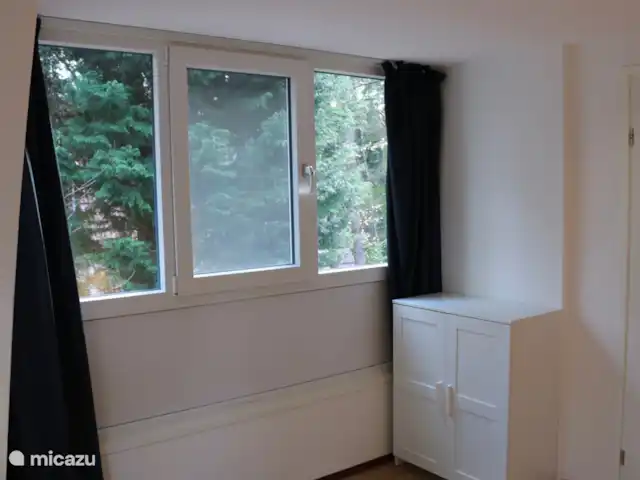 Calluna 151 en Países Bajos, Güeldres, Harfsen - casa vacacional Dormitorio de arriba con una cama doble.