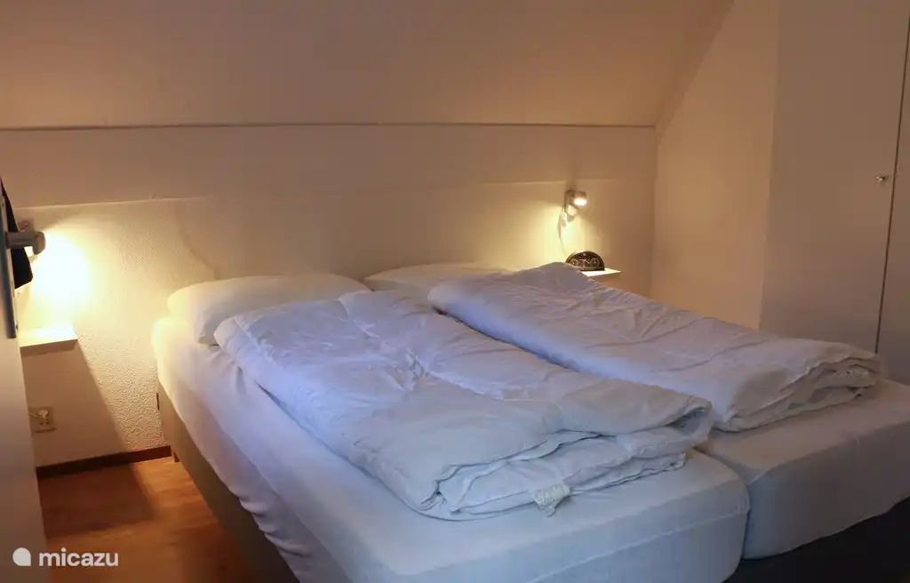 das Schlafzimmer im Erdgeschoss.