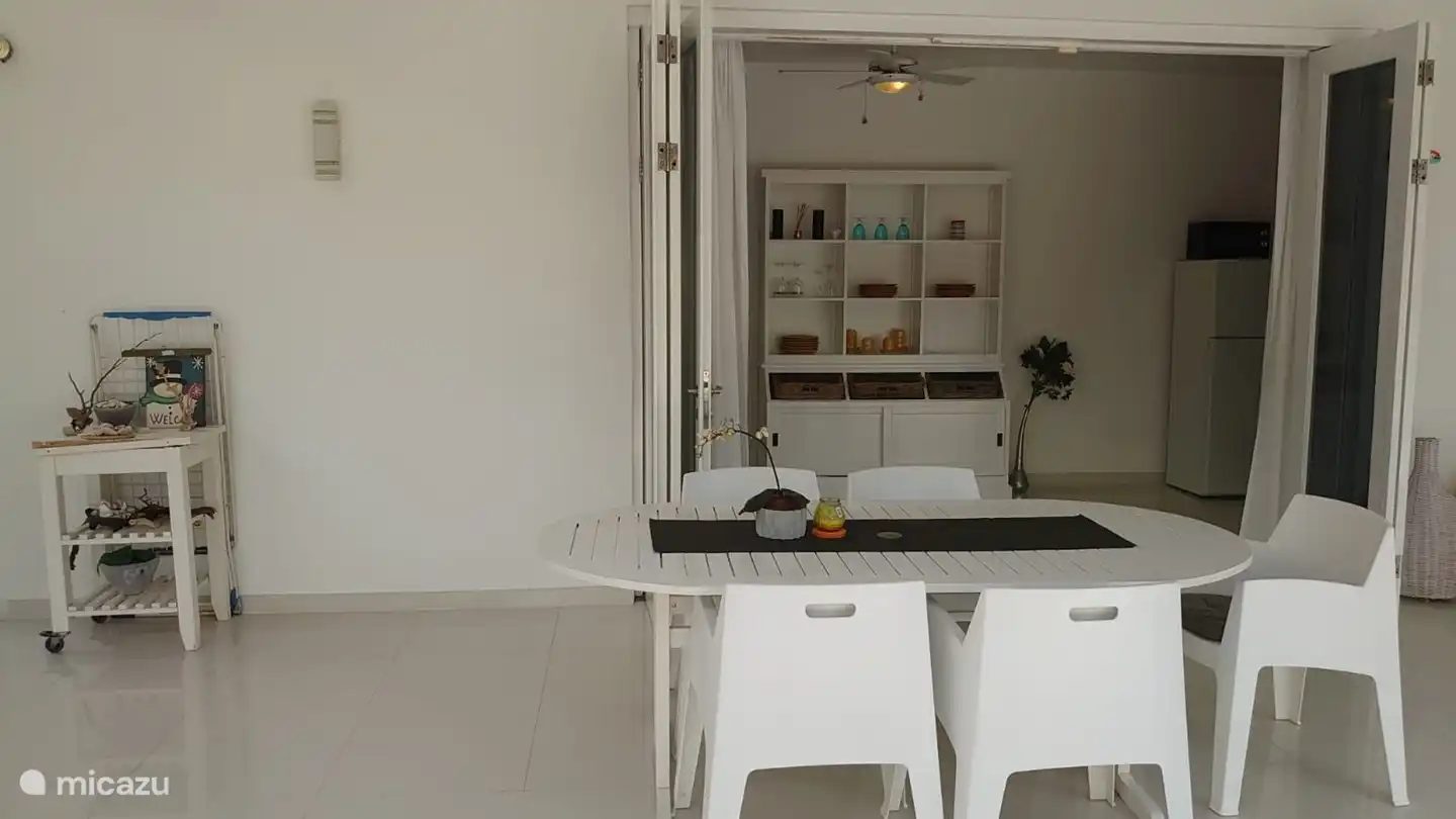 Dit is een slaapbank voor 2 personen