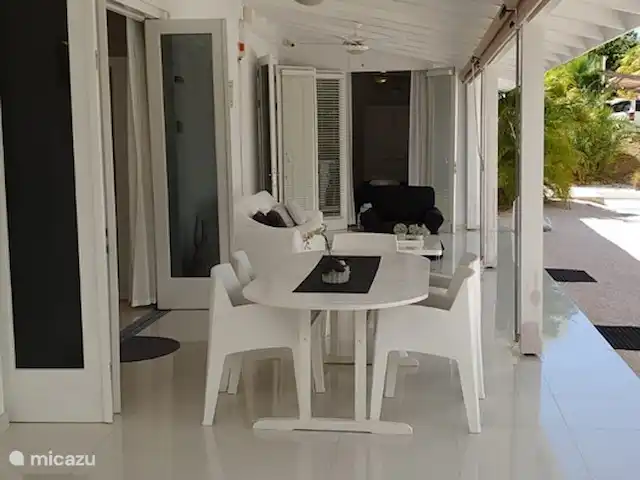 Appartement 'C' JAN THIEL TOUT COMPRIS !! | Curaçao, Banda Ariba (est), Jan Thiel - appartement Grande terrasse couverte avec auvents